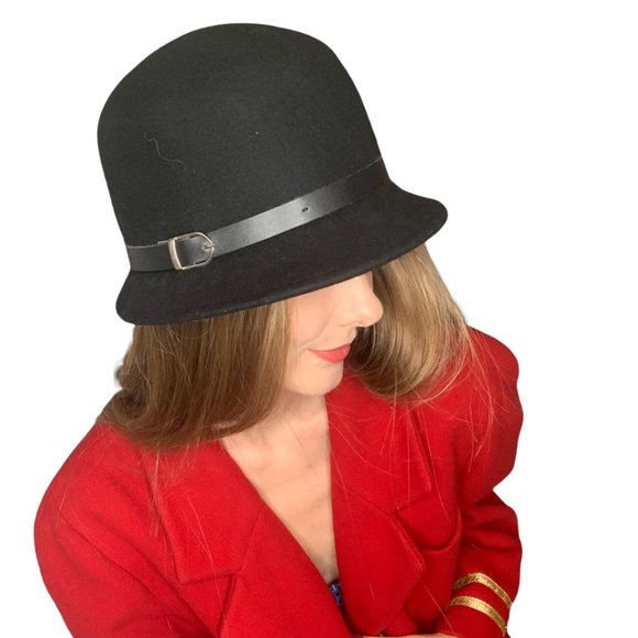 Perfect Bucket / Cloche Hat in Black. New with tags! - Picture 4 of 7